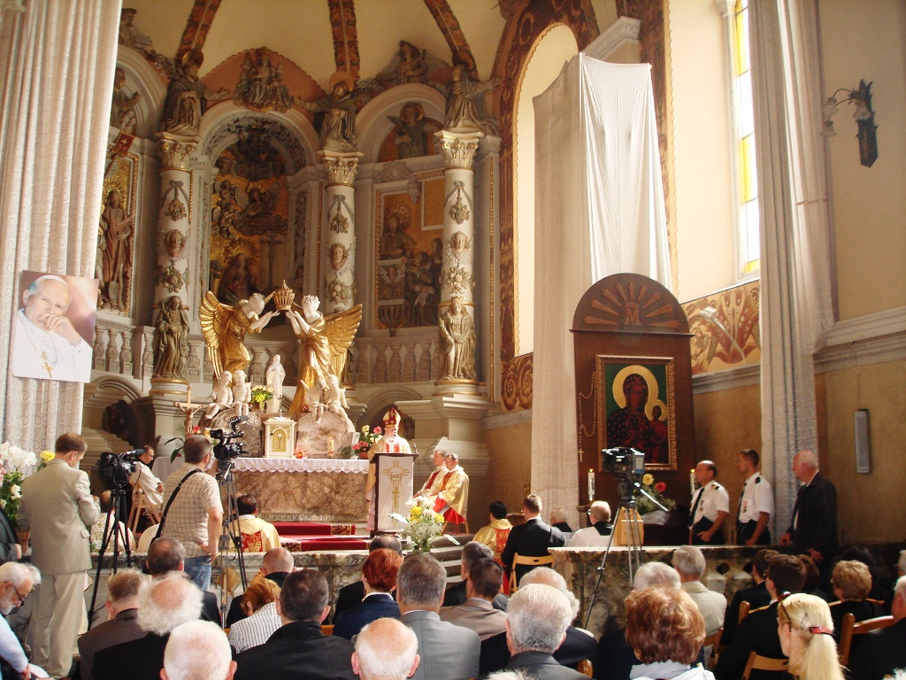 Msza Swieta w kosciele Marii Magdaleny 3 lipca 2011 01.JPG